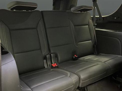 Used 2022 GMC Yukon XL SLT w/ SLT Premium Package AWD/4WD image 27