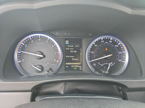 Certified 2019 Toyota Highlander Limited Platinum image 22