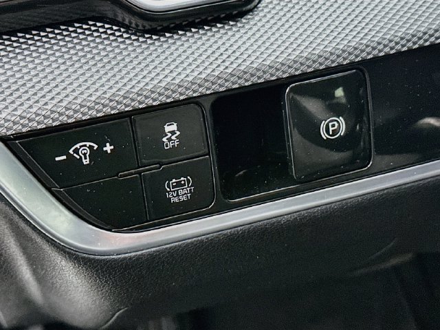 Used 2024 Kia Sportage LX AWD/4WD image 19