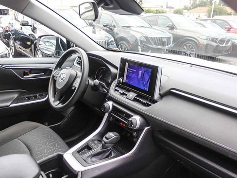 Used 2023 Toyota RAV4 XLE FWD image 14