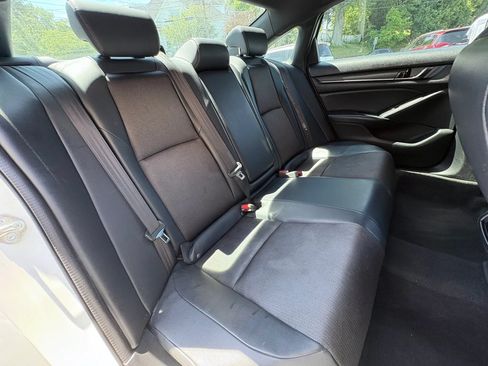 Used 2018 Honda Accord Sport image 20