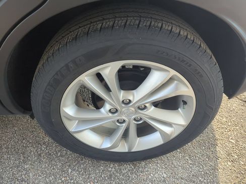 Used 2023 Buick Encore GX Preferred w/ Cold Weather Comfort Package AWD/4WD image 9
