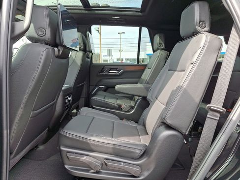 Certified 2026 GMC Yukon Denali w/ Denali Reserve Package AWD/4WD image 10