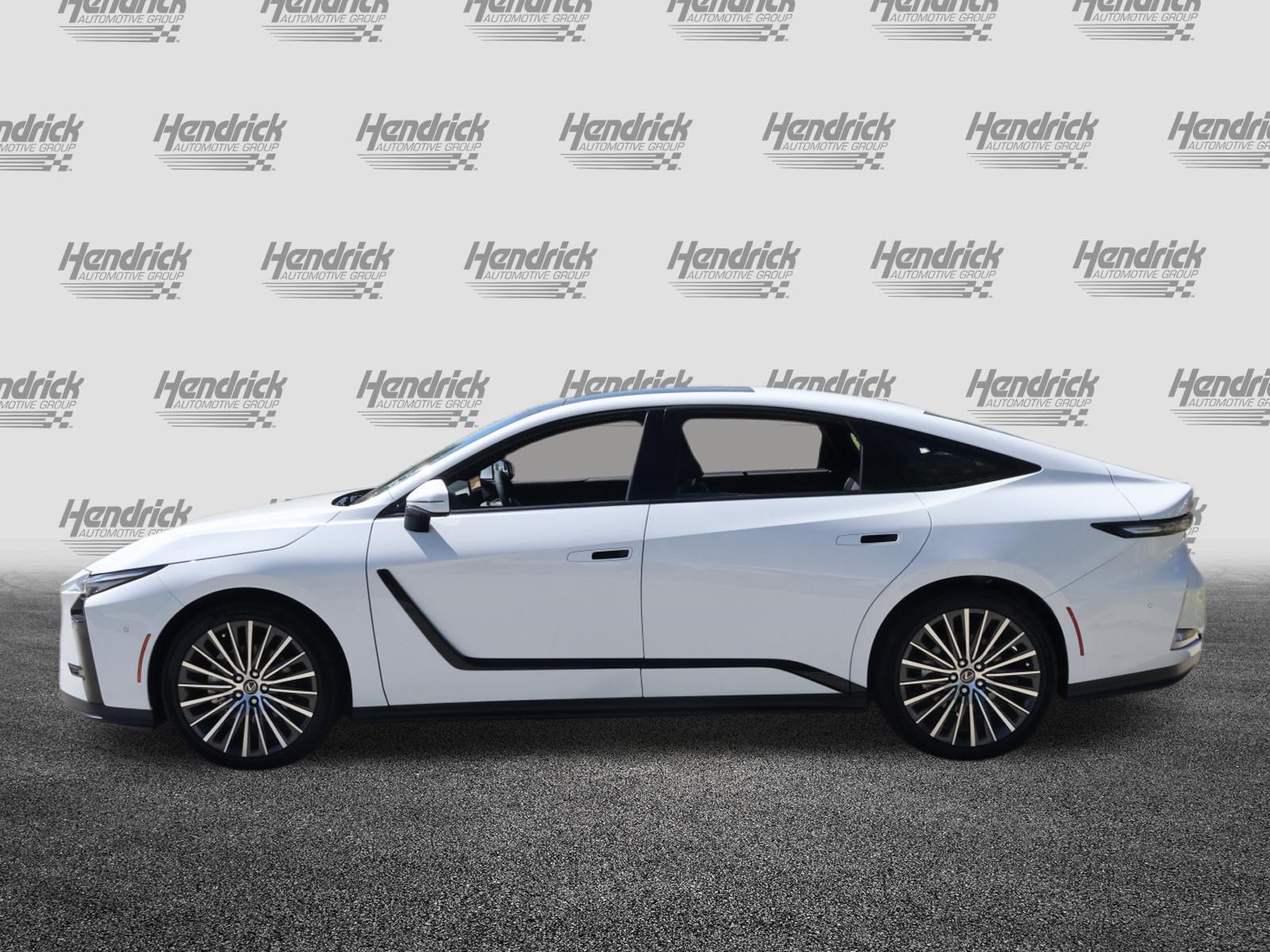 New 2026 Lexus ES 350e w/ Accessory Package (K3) FWD image 6