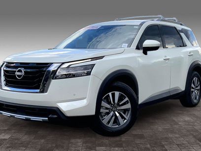 Used 2024 Nissan Pathfinder SL