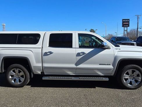 Used 2017 GMC Sierra 1500 SLT image 2