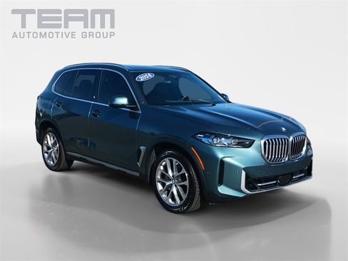 Used 2024 BMW X5 xDrive40i w/ Premium Package image 1