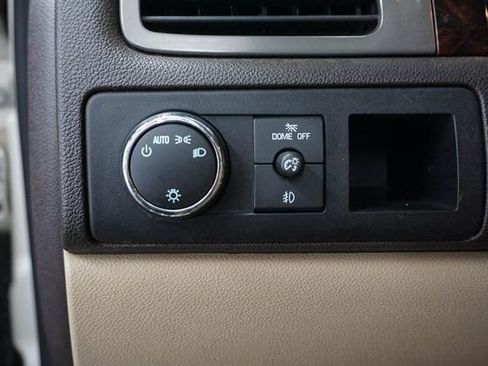 Used 2011 GMC Yukon Denali image 8