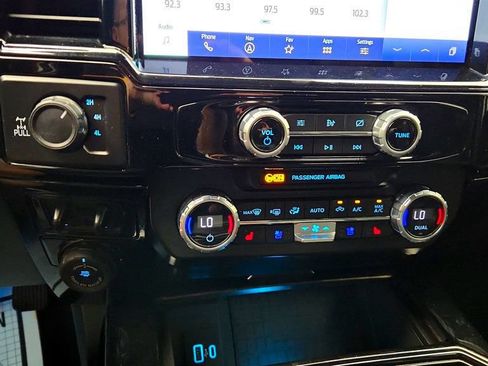 Used 2022 Ford F250 Lariat w/ Lariat Ultimate Package AWD/4WD image 17