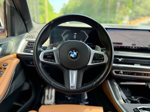 Used 2024 BMW X5 xDrive40i w/ M Sport Package AWD/4WD image 40
