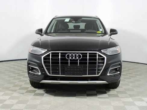 Used 2023 Audi Q5 2.0T Premium w/ Convenience Package AWD/4WD image 2