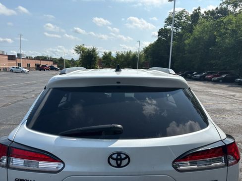 Used 2025 Toyota Corolla Cross AWD Hybrid image 6
