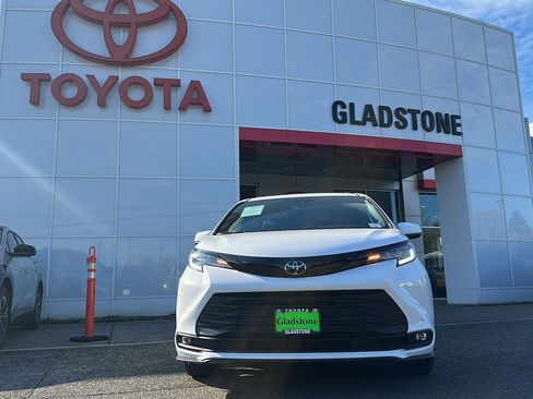 New 2026 Toyota Sienna XLE Woodland Edition image 1
