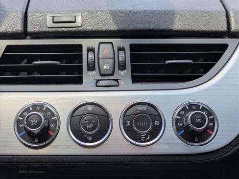 Used 2013 BMW Z4 sDrive28i RWD image 13