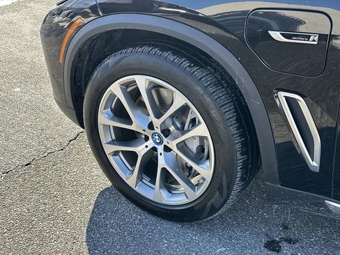 Used 2023 BMW X5 xDrive45e w/ Climate Comfort Package image 40