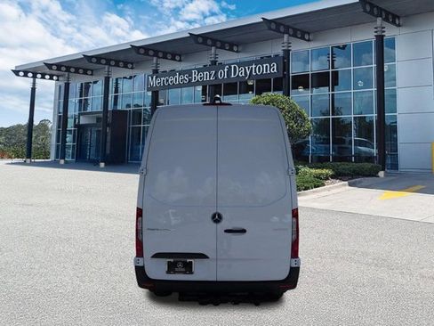 Used 2026 Mercedes-Benz Sprinter 2500 image 5