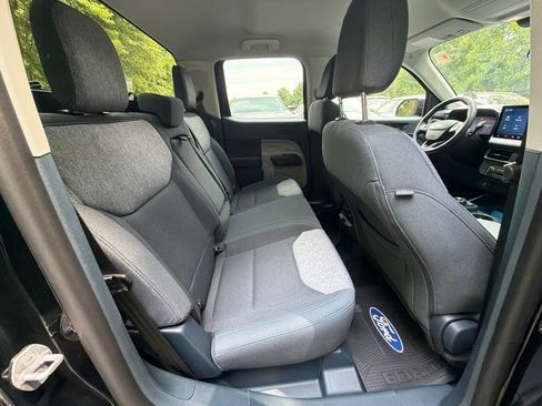 Used 2025 Ford Maverick XLT w/ XLT Luxury Package FWD image 11
