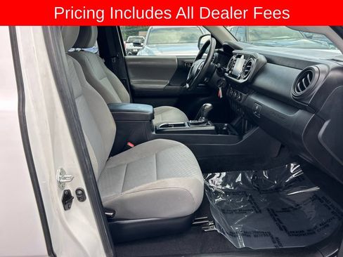 Used 2022 Toyota Tacoma SR RWD image 18