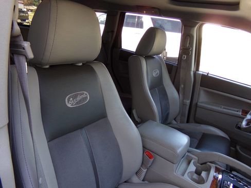 Used 2007 Jeep Grand Cherokee Overland image 32