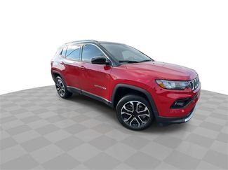 Used 2023 Jeep Compass Limited w/ Sun and Sound Group video 2