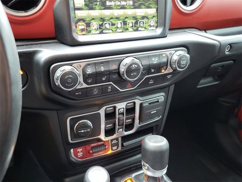 Used 2023 Jeep Wrangler Unlimited Rubicon w/ Cold Weather Group image 29