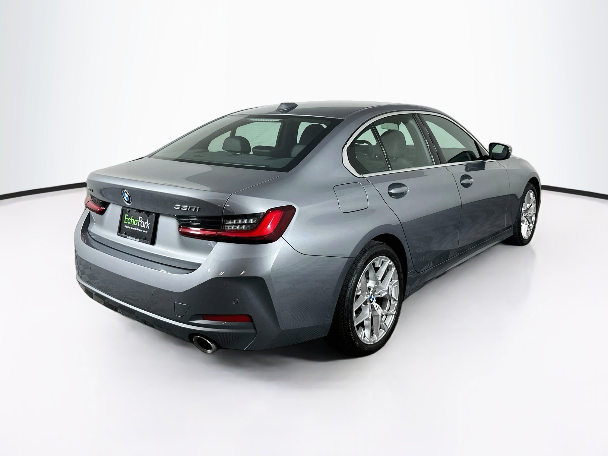 Used 2026 BMW 330i xDrive Sedan w/ Convenience Package AWD/4WD image 9