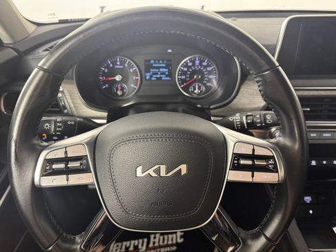 Used 2022 Kia Telluride EX w/ Towing Package FWD image 12