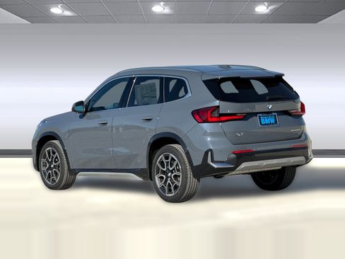 Used 2026 BMW X1 xDrive28i w/ Technology Package AWD/4WD image 3