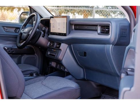 Used 2025 Ford Maverick XLT w/ XLT Luxury Package image 10