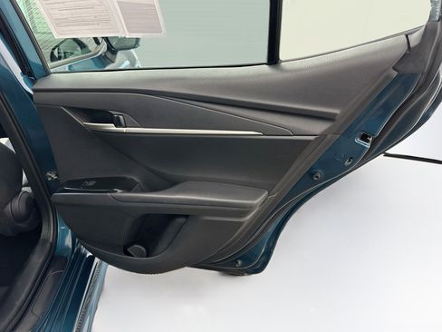 Used 2025 Toyota Camry SE FWD image 31