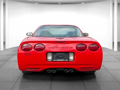 Used 2001 Chevrolet Corvette Coupe w/ Preferred Equipment Group2 image 6