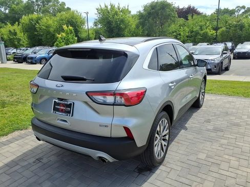 Used 2021 Ford Escape Titanium AWD/4WD image 8