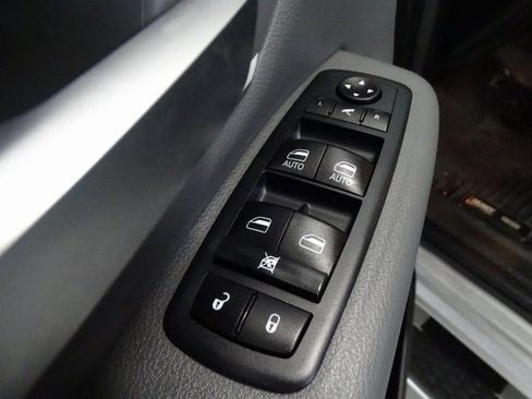 Used 2020 RAM 1500 Big Horn image 9