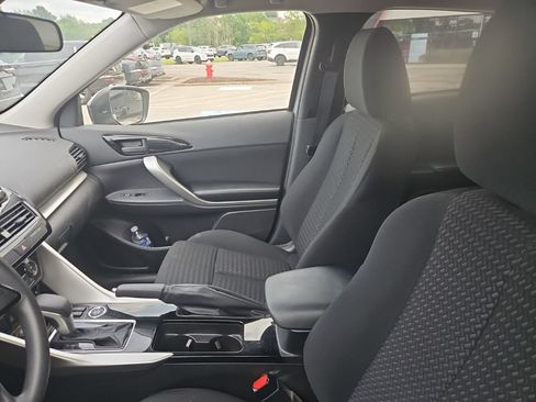 Used 2024 Mitsubishi Eclipse Cross AWD image 6