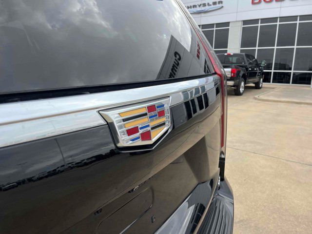 Used 2023 Cadillac Escalade Premium Luxury RWD image 13