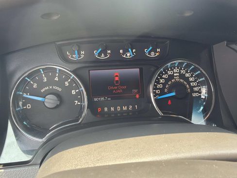 Used 2014 Ford F150 XLT w/ Equipment Group 302A Luxury AWD/4WD image 11