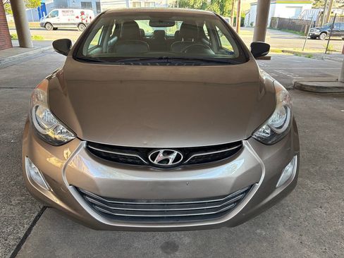 Used 2012 Hyundai Elantra Limited FWD image 2