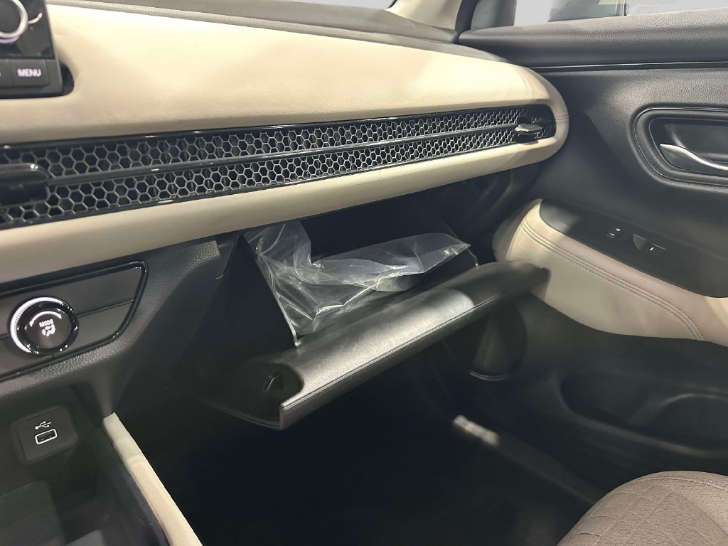 Used 2024 Honda HR-V LX image 15