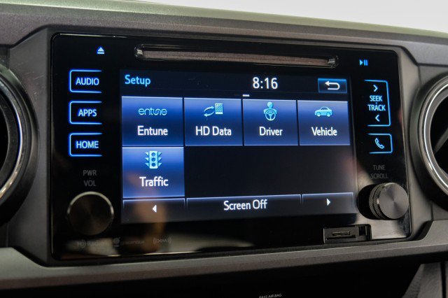 Used 2018 Toyota Tacoma TRD Off-Road w/ Technology Package AWD/4WD image 31