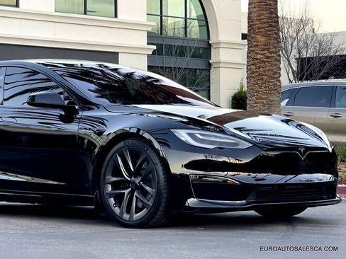 Used 2022 Tesla Model S Plaid image 10