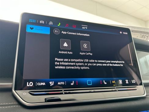 New 2026 Volkswagen Tiguan SE R-Line image 24