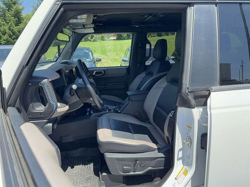 Used 2024 Ford Bronco Wildtrak AWD/4WD image 9
