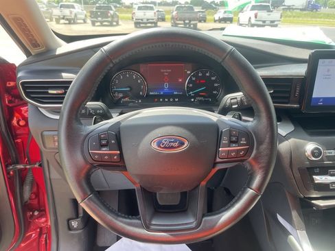 Used 2020 Ford Explorer XLT w/ Equipment Group 202A RWD image 21