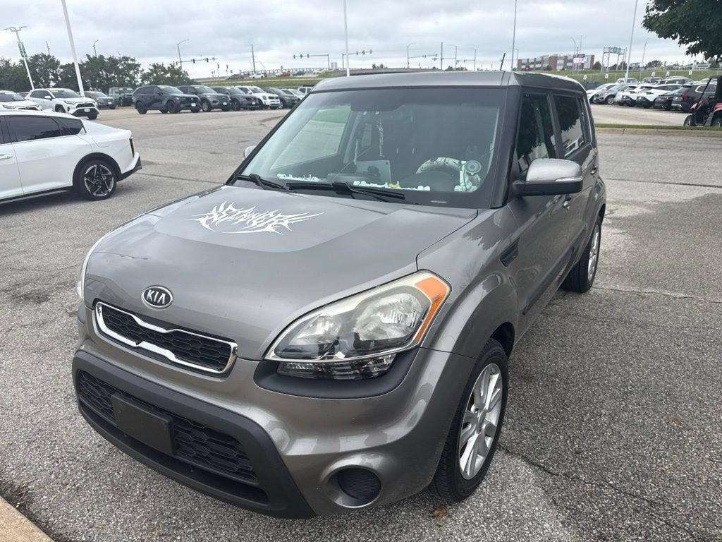 Used 2012 Kia Soul + w/ Audio Pkg FWD image 2