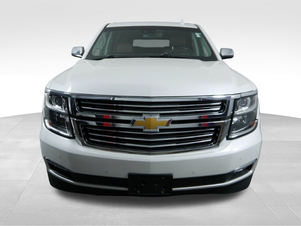 Used 2020 Chevrolet Suburban Premier w/ Premier Plus Edition AWD/4WD image 3