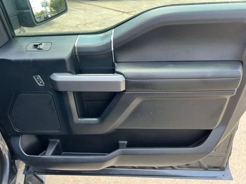 Used 2020 Ford F150 XLT w/ Equipment Group 302A Luxury AWD/4WD image 15