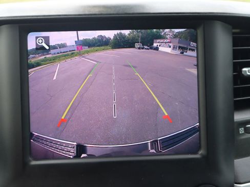 Used 2021 RAM 1500 Big Horn RWD image 18
