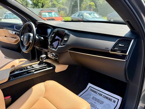 Used 2017 Volvo XC90 T6 Momentum w/ Vision Package AWD/4WD image 28