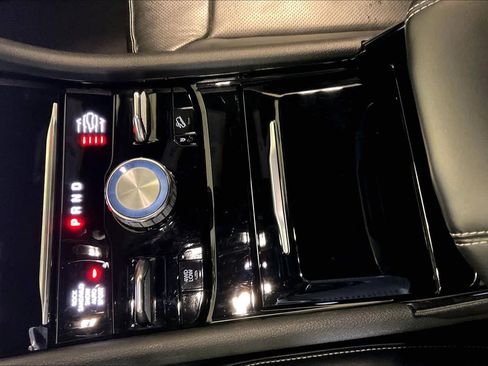 Used 2022 Jeep Grand Cherokee Overland image 16