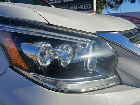 Used 2014 Lexus GX 460 w/ Premium Package AWD/4WD image 12